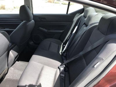 2024 Nissan Altima 2.5 SV Sedan