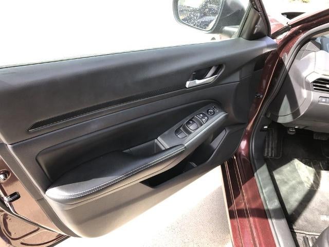 2024 Nissan Altima 2.5 SV Sedan