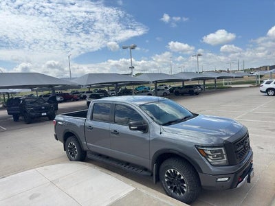 2020 Nissan Titan 4x4 Crew Cab PRO-4X