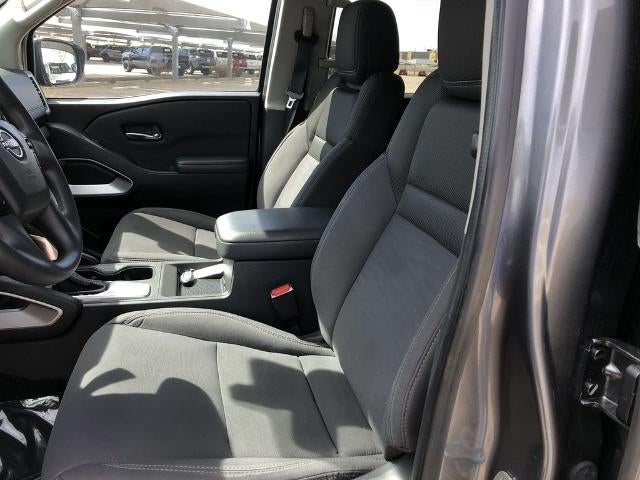 2023 Nissan Frontier Crew Cab 4x4 SV Auto