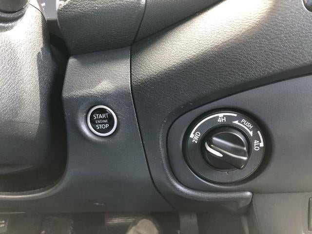 2023 Nissan Frontier Crew Cab 4x4 SV Auto