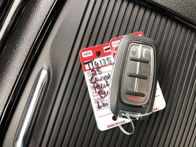 2025 Chrysler Pacifica Limited FWD