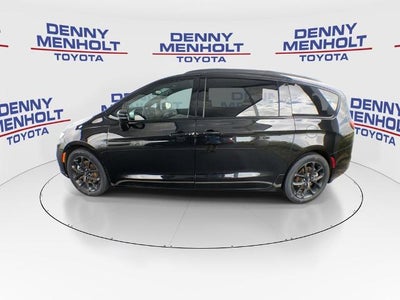 2025 Chrysler Pacifica Limited FWD
