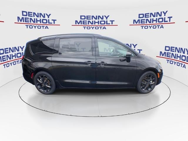 2025 Chrysler Pacifica Limited FWD