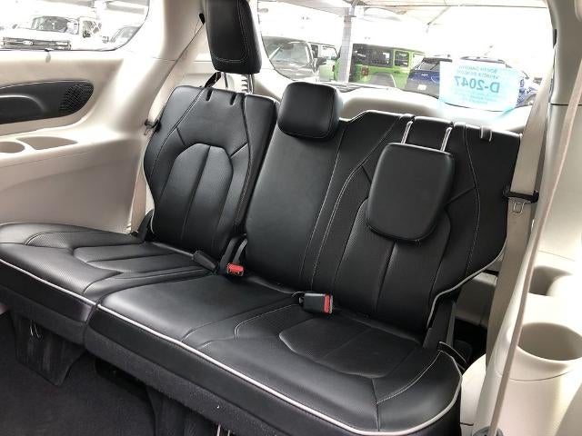 2024 Chrysler Pacifica Limited FWD