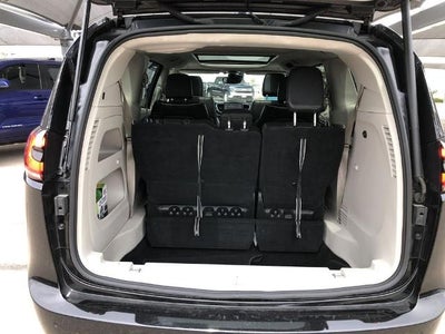 2024 Chrysler Pacifica Limited FWD