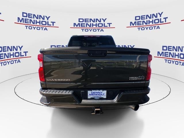 2022 Chevrolet Silverado 2500 HD Crew Cab Standard Box 4-Wheel Drive High Country