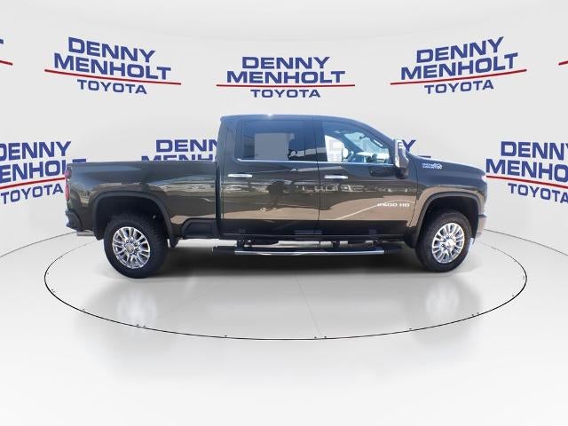 2022 Chevrolet Silverado 2500 HD Crew Cab Standard Box 4-Wheel Drive High Country