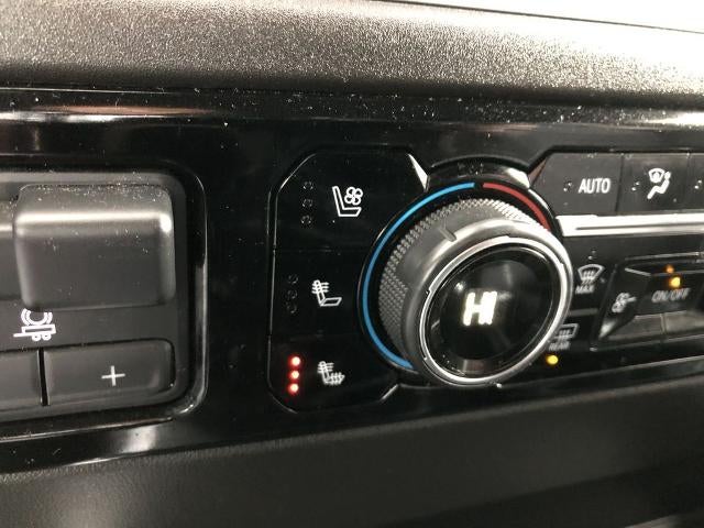 2022 Chevrolet Silverado 1500 Crew Cab Short Box 4-Wheel Drive High Country