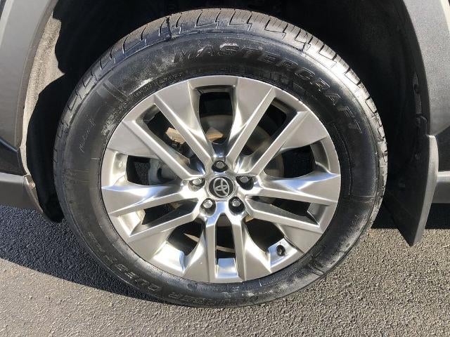 2021 Toyota RAV4 XLE Premium AWD (Natl)