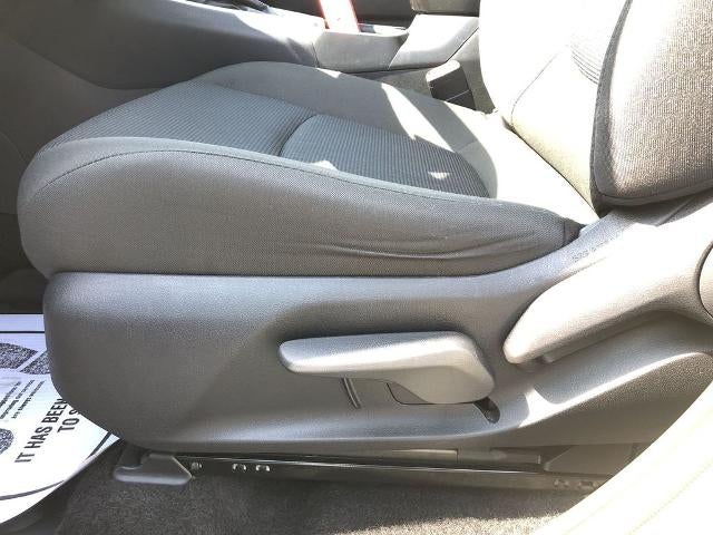 2025 Toyota RAV4 LE AWD (Natl)