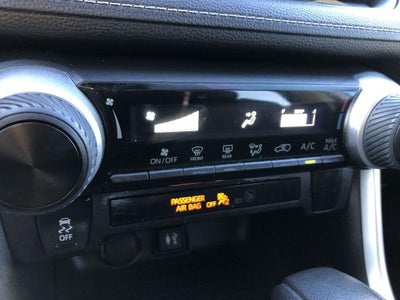 2019 Toyota RAV4 LE FWD (GS)