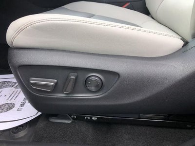 2025 Toyota RAV4 Limited AWD (GS)