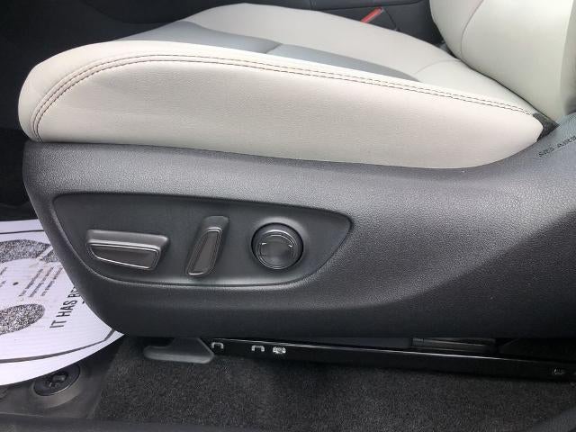 2025 Toyota RAV4 Limited AWD (GS)