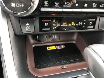 2025 Toyota RAV4 Limited AWD (GS)