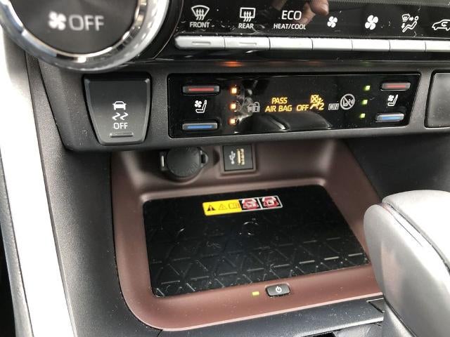 2025 Toyota RAV4 Limited AWD (GS)