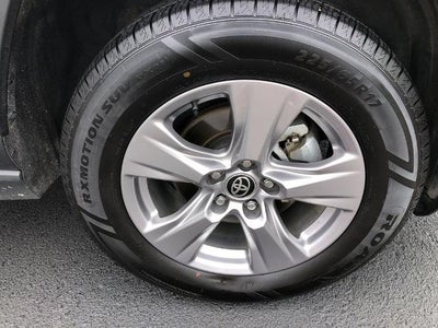 2025 Toyota RAV4 XLE AWD (Natl)