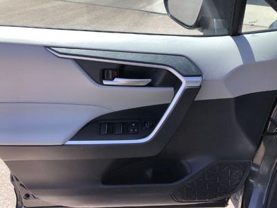 2025 Toyota RAV4 XLE AWD (Natl)