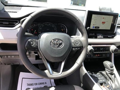 2025 Toyota RAV4 XLE AWD (Natl)