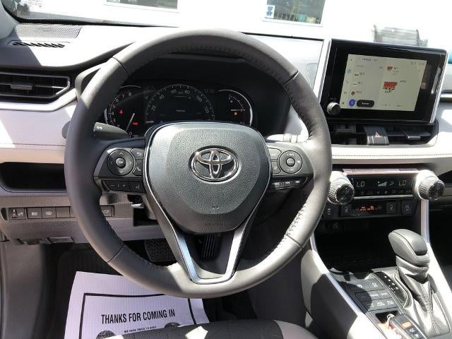 2025 Toyota RAV4 XLE AWD (Natl)