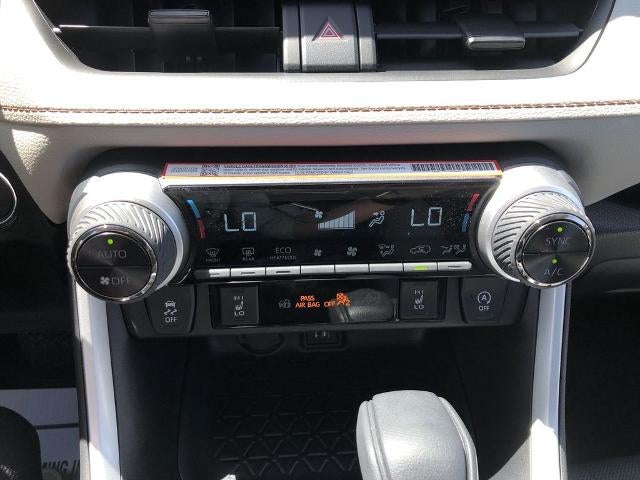 2025 Toyota RAV4 XLE AWD (Natl)