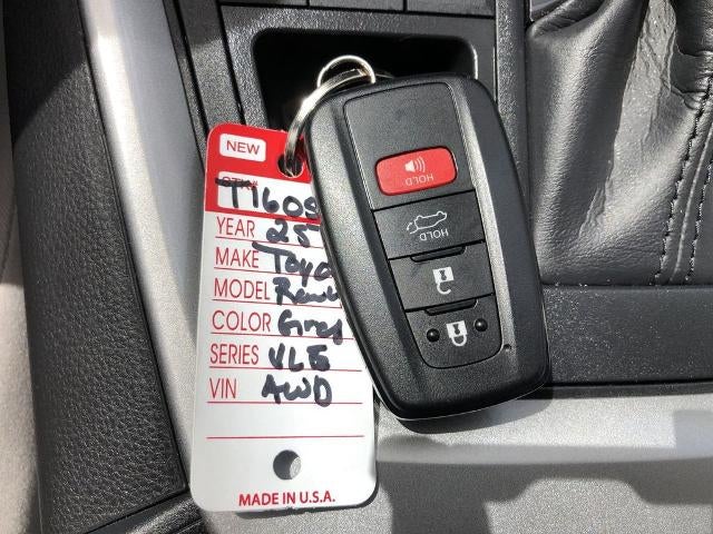 2025 Toyota RAV4 XLE AWD (Natl)