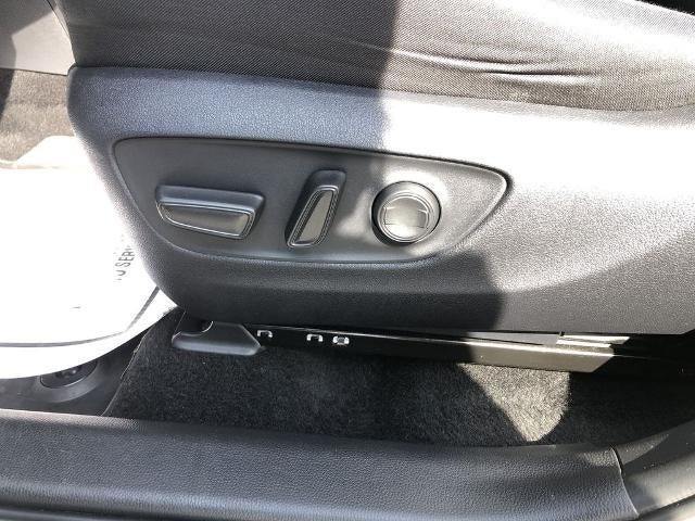 2025 Toyota RAV4 XLE AWD (Natl)