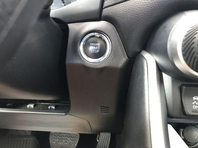2025 Toyota RAV4 XLE AWD (Natl)