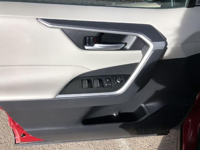 2025 Toyota RAV4 XLE AWD (Natl)