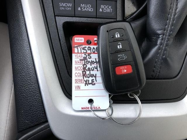 2025 Toyota RAV4 XLE AWD (Natl)