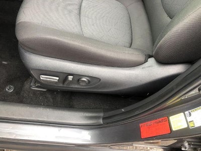 2025 Toyota RAV4 Hybrid XLE AWD (Natl)