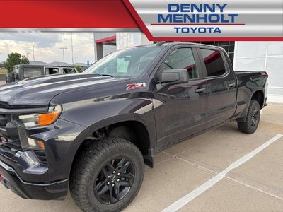 2022 Chevrolet Silverado 1500 Crew Cab Standard Box 4-Wheel Drive Custom Trail Boss
