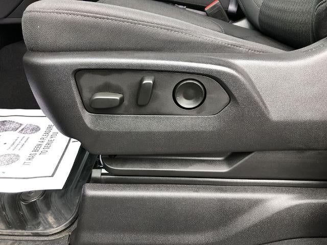 2022 Chevrolet Silverado 1500 Crew Cab Standard Box 4-Wheel Drive Custom Trail Boss