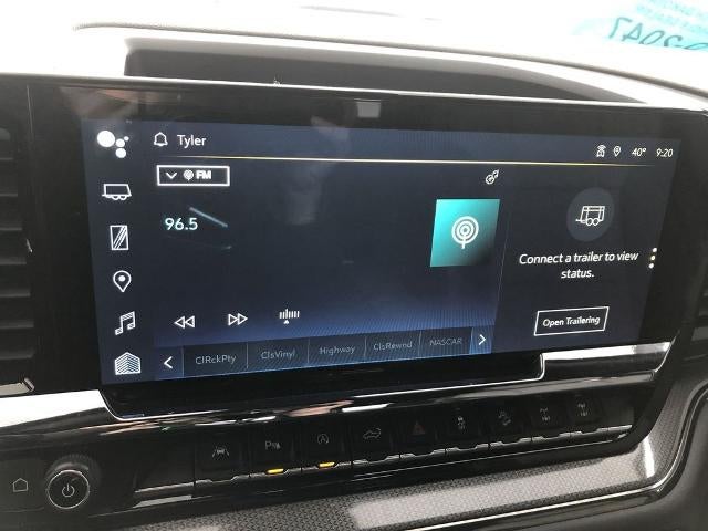 2023 Chevrolet Silverado 1500 Crew Cab Short Box 4-Wheel Drive ZR2