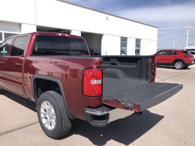 2017 GMC Sierra 1500 Crew Cab Short Box 4-Wheel Drive SLE