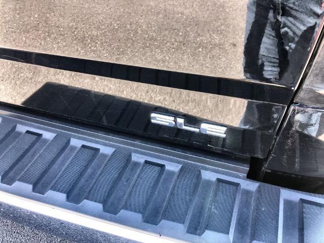 2015 GMC Sierra 1500 Crew Cab Short Box 4-Wheel Drive SLE