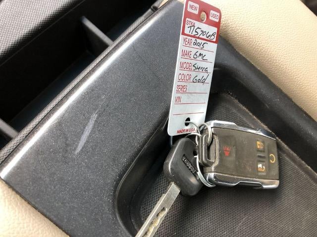 2015 GMC Sierra 1500 Crew Cab Short Box 4-Wheel Drive SLT