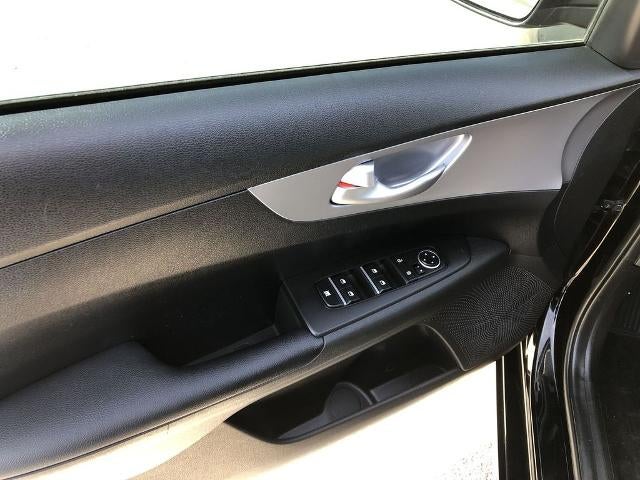 2022 Kia Forte FE IVT