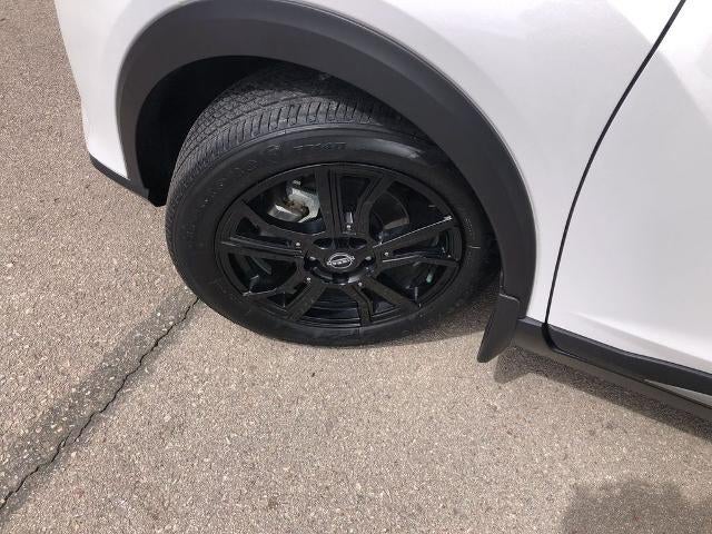 2023 Nissan Kicks SR FWD