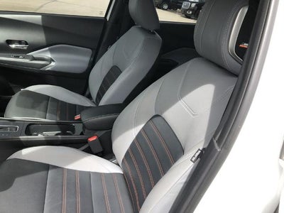 2023 Nissan Kicks SR FWD
