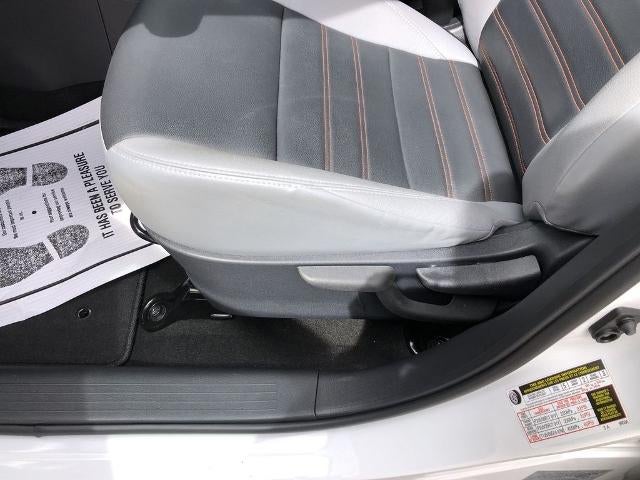 2023 Nissan Kicks SR FWD