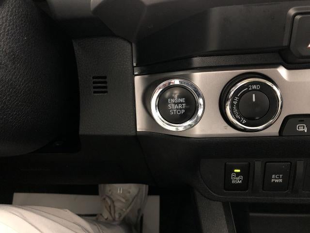 2023 Toyota Tacoma 4WD 4WD SR5 Double Cab 5' Bed V6 AT (GS)