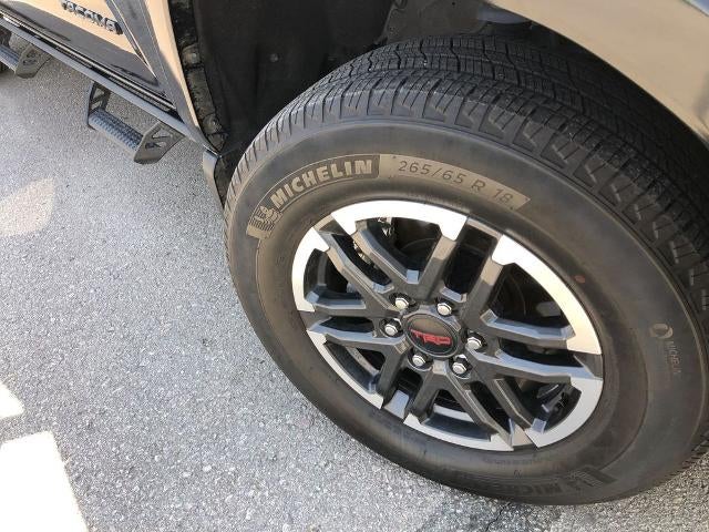 2025 Toyota Tacoma 4WD 4WD TRD Sport Double Cab 5' Bed AT (Natl)