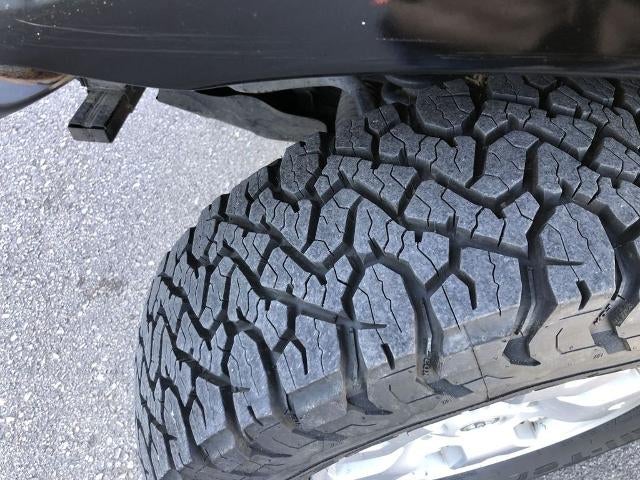 2015 Toyota Tacoma 4WD Double Cab Short Bed V6 Automatic (Natl)