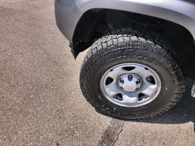 2023 Toyota Tacoma 4WD 4WD SR Double Cab 5' Bed V6 AT (GS)