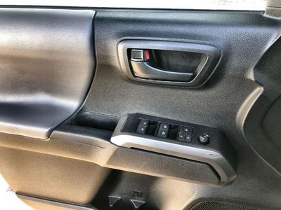 2023 Toyota Tacoma 4WD 4WD SR5 Double Cab 5' Bed V6 AT (GS)