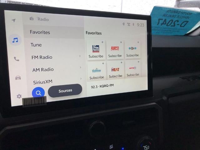 2025 Toyota Tacoma 4WD 4WD TRD Off Road Hybrid Double Cab 5' Bed AT (Natl)