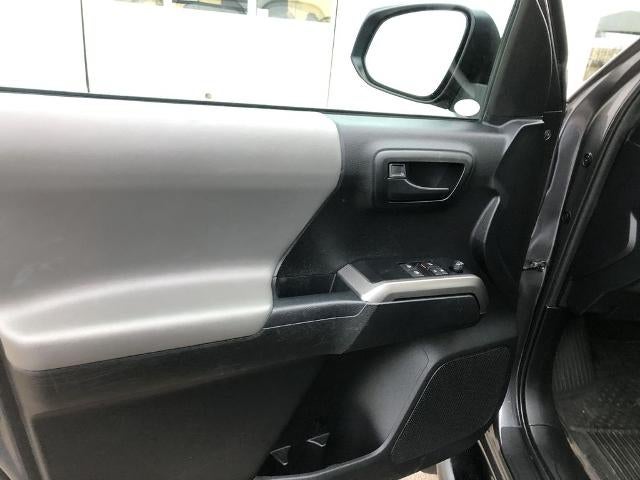 2022 Toyota Tacoma 4WD 4WD SR5 Access Cab 6' Bed V6 AT (SE)