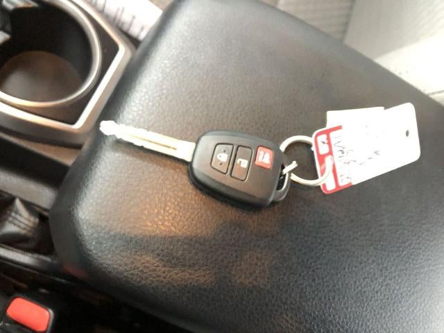 2022 Toyota Tacoma 4WD 4WD SR5 Access Cab 6' Bed V6 AT (SE)