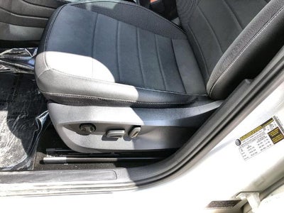 2024 Volkswagen Taos SE 4MOTION
